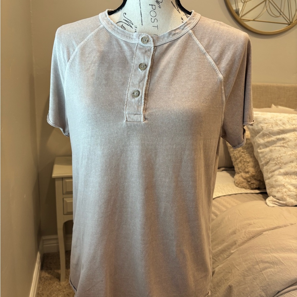 Madewell Short Sleeve Henley Top in Taupe